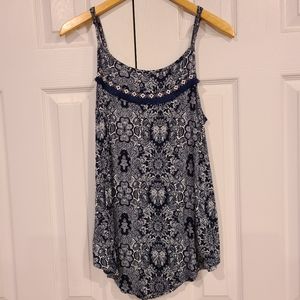 NWOT Maurices sz M top